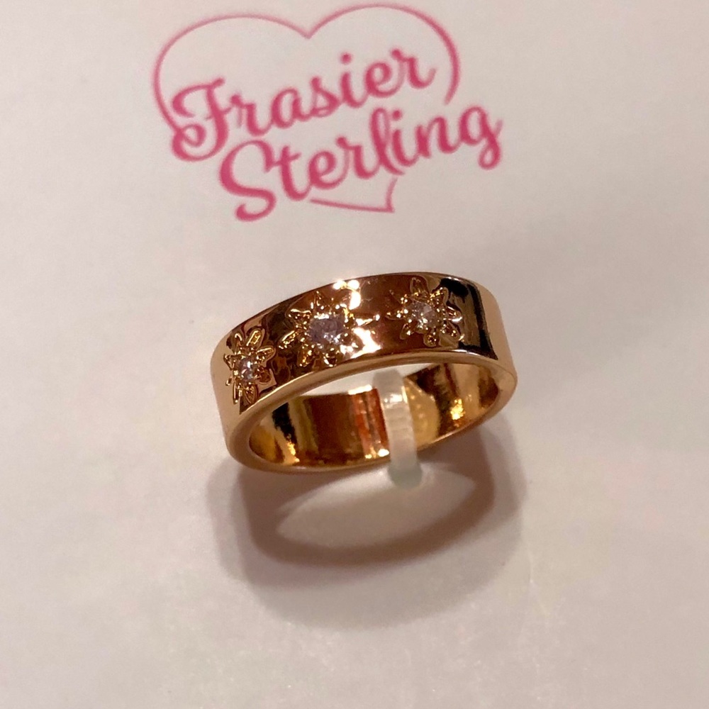 Gold Ring - Picture 3 of 5